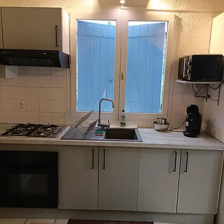 Pied A Terre Avignon - Pont Du Gard Apartamento