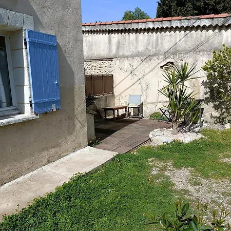 Pied A Terre Avignon - Pont Du Gard Apartamento