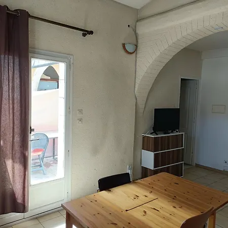 Pied A Terre Avignon - Pont Du Gard Apartamento